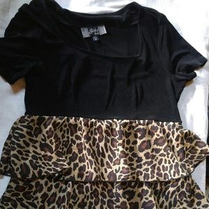 Slinky brand -cheetah ruffled shirt