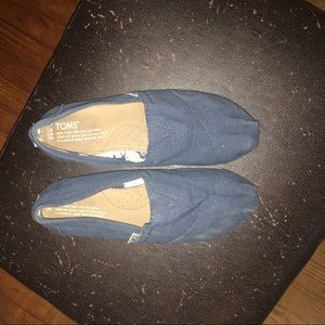 Navy blue Toms