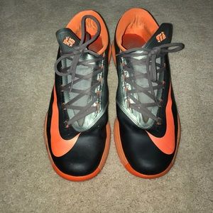 Men's Nike KD size 12!! Barely worn!!! Orange&grey