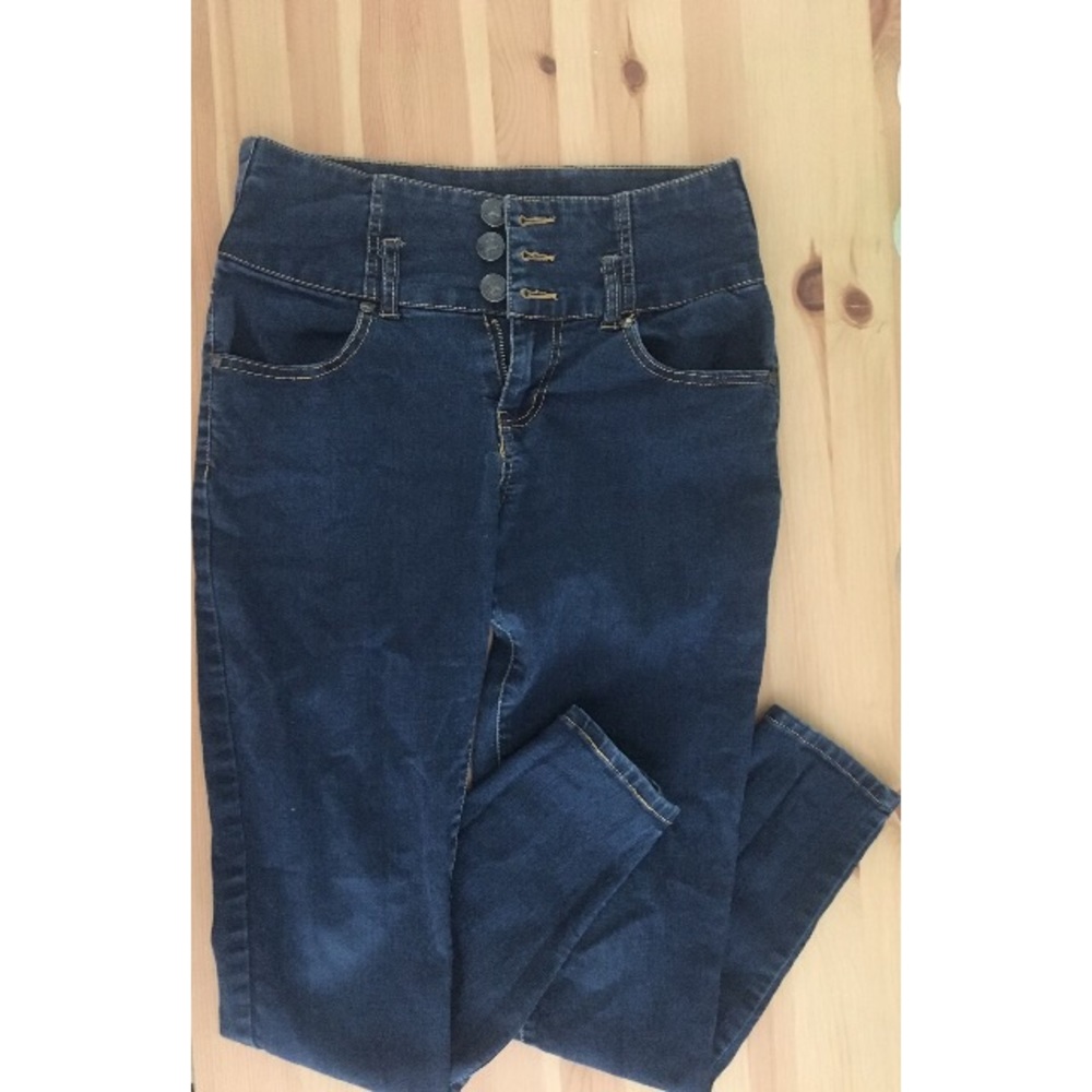 Celebrity pink high waisted jeans