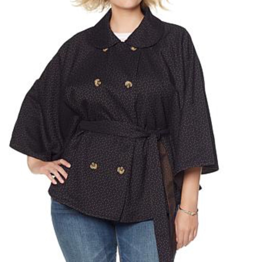 Melissa McCarthy Seven7  Cape