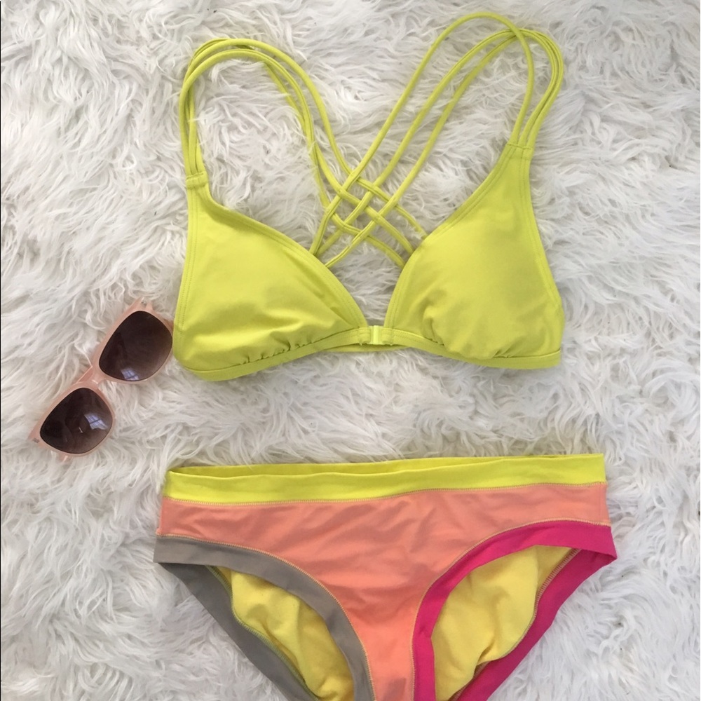 BRIGHT YELLOW CRISS CROSSED BIKINI TOP