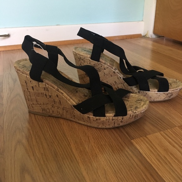 Summer Wedges - Picture 3 of 7