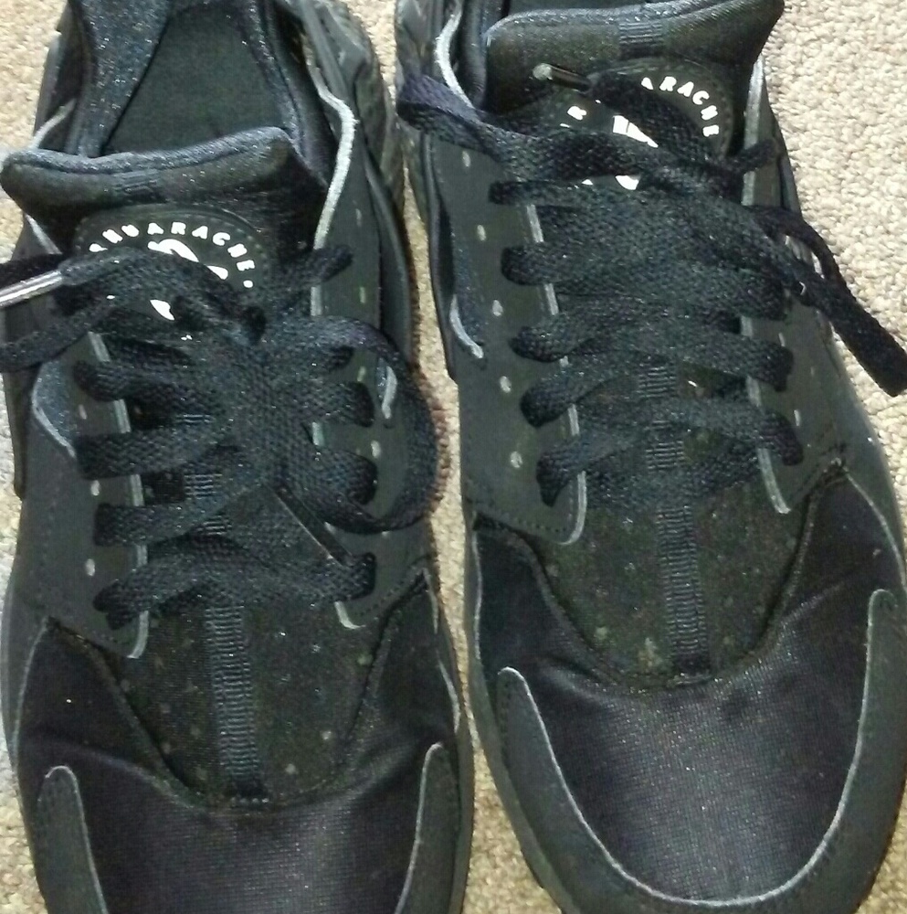 Black Huaraches