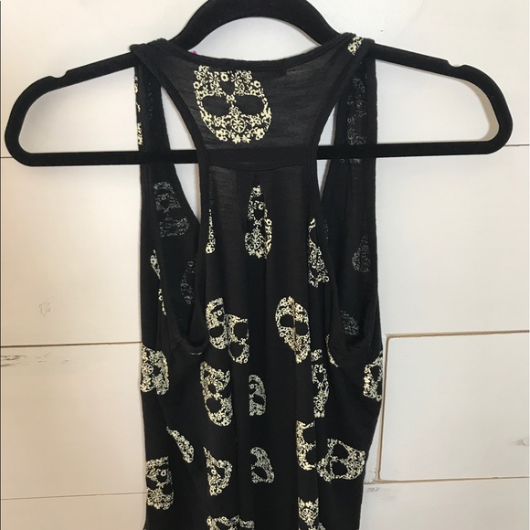 Love to Love Skull Tank top sz S - Picture 2 of 2