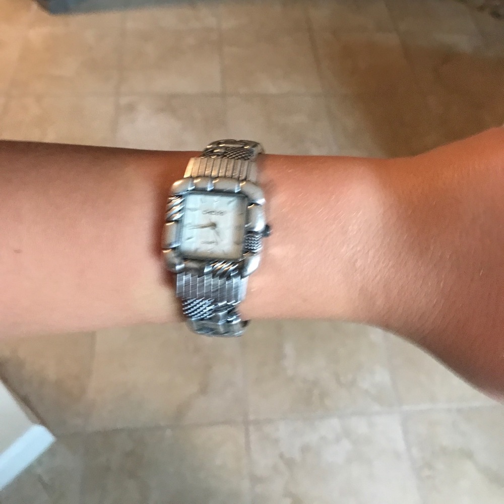 Chicos watch