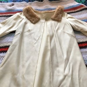 Vintage Cream Coat (REAL FUR COLLAR)