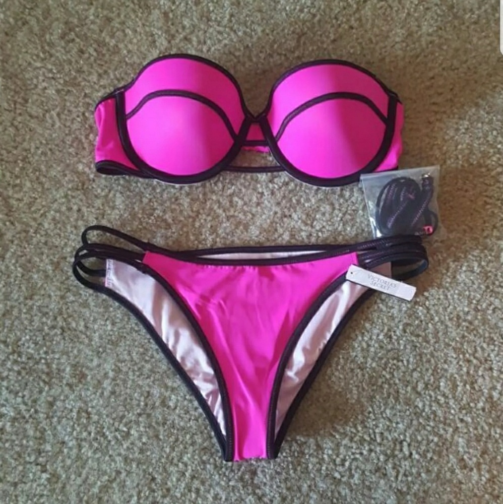 VS Happy Strappy Flirt Bandeau Bikini