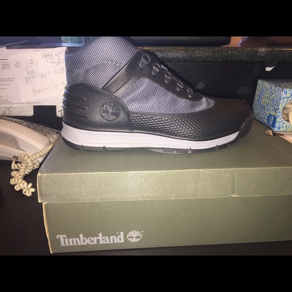 TIMBERLAND-High top sew mid sneaker