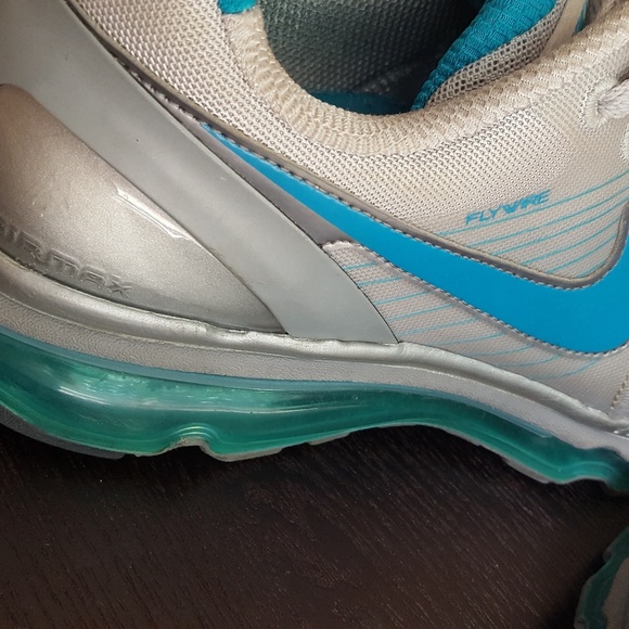 Long-Distance 🏃‍♀️ Air Max - Picture 3 of 3