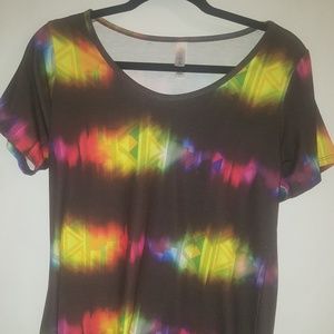 Lularoe Small Class Tee