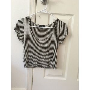 Striped cropped tee