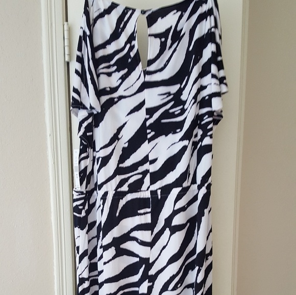 Chick zebra print jump suit - Picture 2 of 3