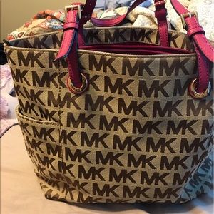 Gorgeous pink and tan Michael Kors bag