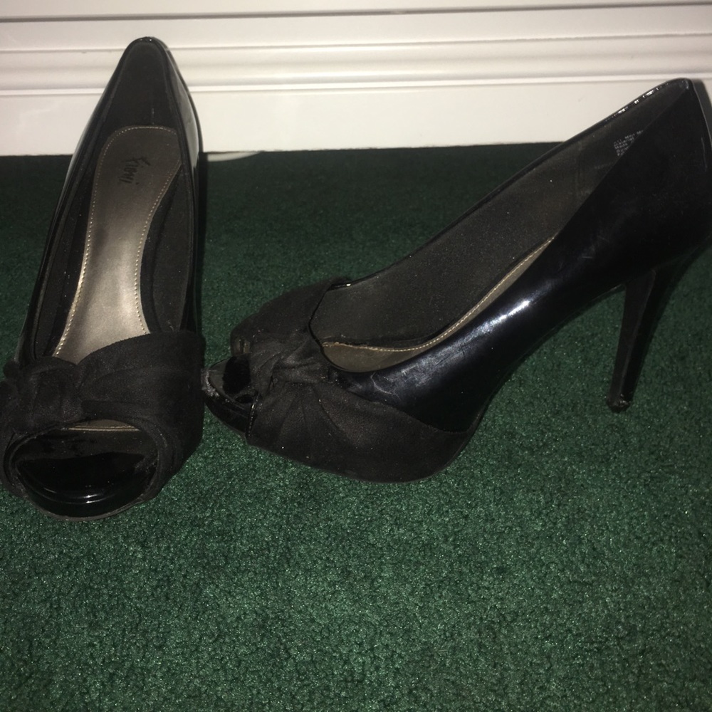 Black heels