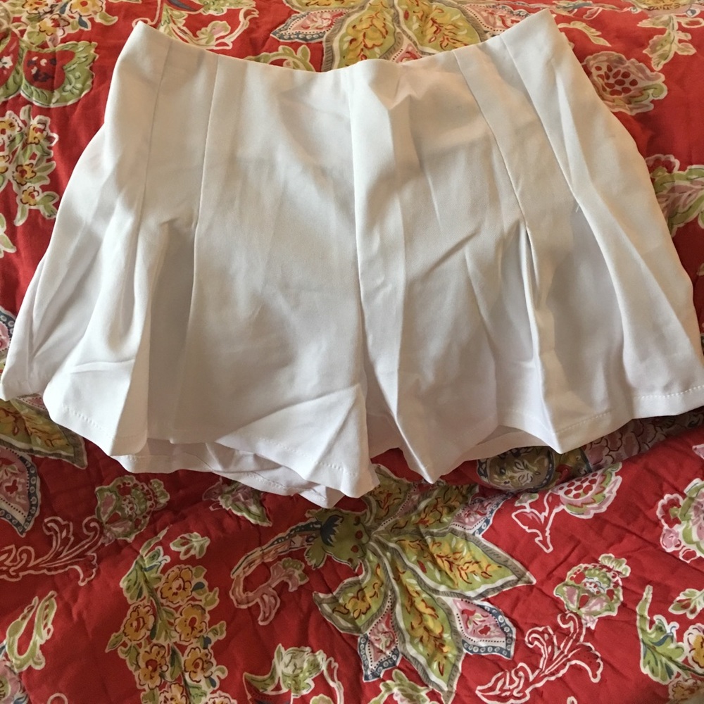 White High-Waisted Shorts
