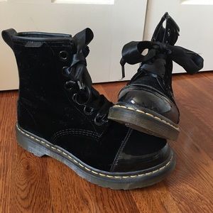 BARELY WORN DR. MARTENS