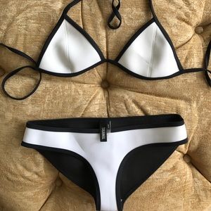 Triangl bathing suit