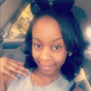 Meet your Posher, Kendra