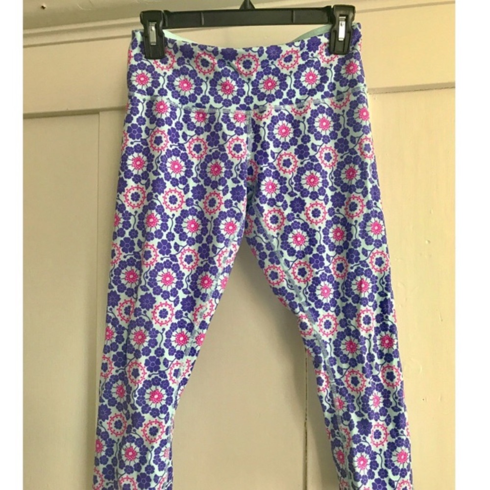 Lulu wunder under crops