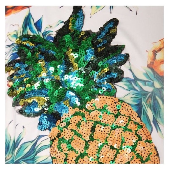 Lux 2 Piece - Picture 2 of 2