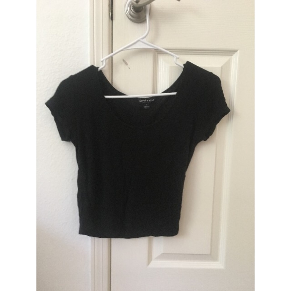 About a girl plain black crop top