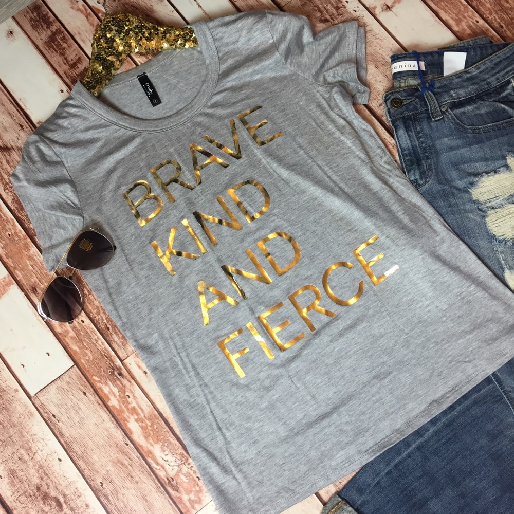❗️Last 3! S-L Brave kind & fierce tee - Picture 4 of 4