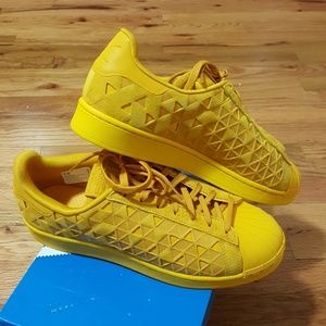 Adidas Gold Yellow Superstar AQ8182 Men's size 10