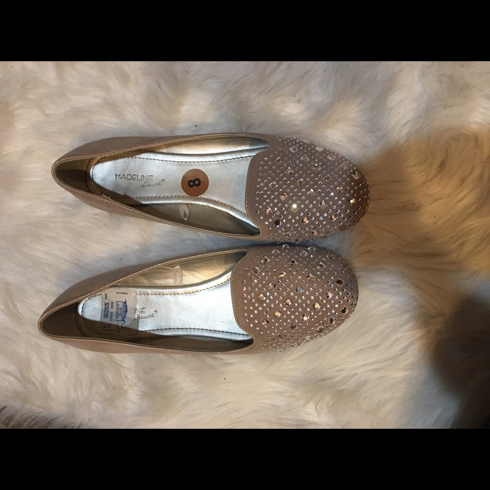 Tan flats