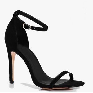 Never worn black high heels 👠