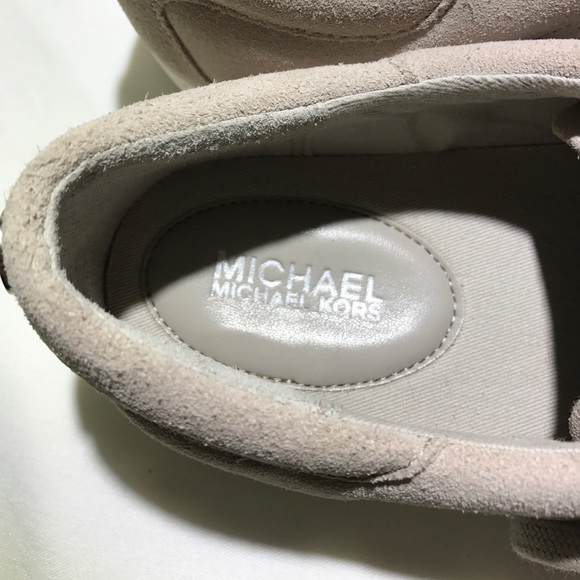 Michael Kors Sneaker - Picture 3 of 5