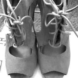 Union Grey Chelsea Crew wedges