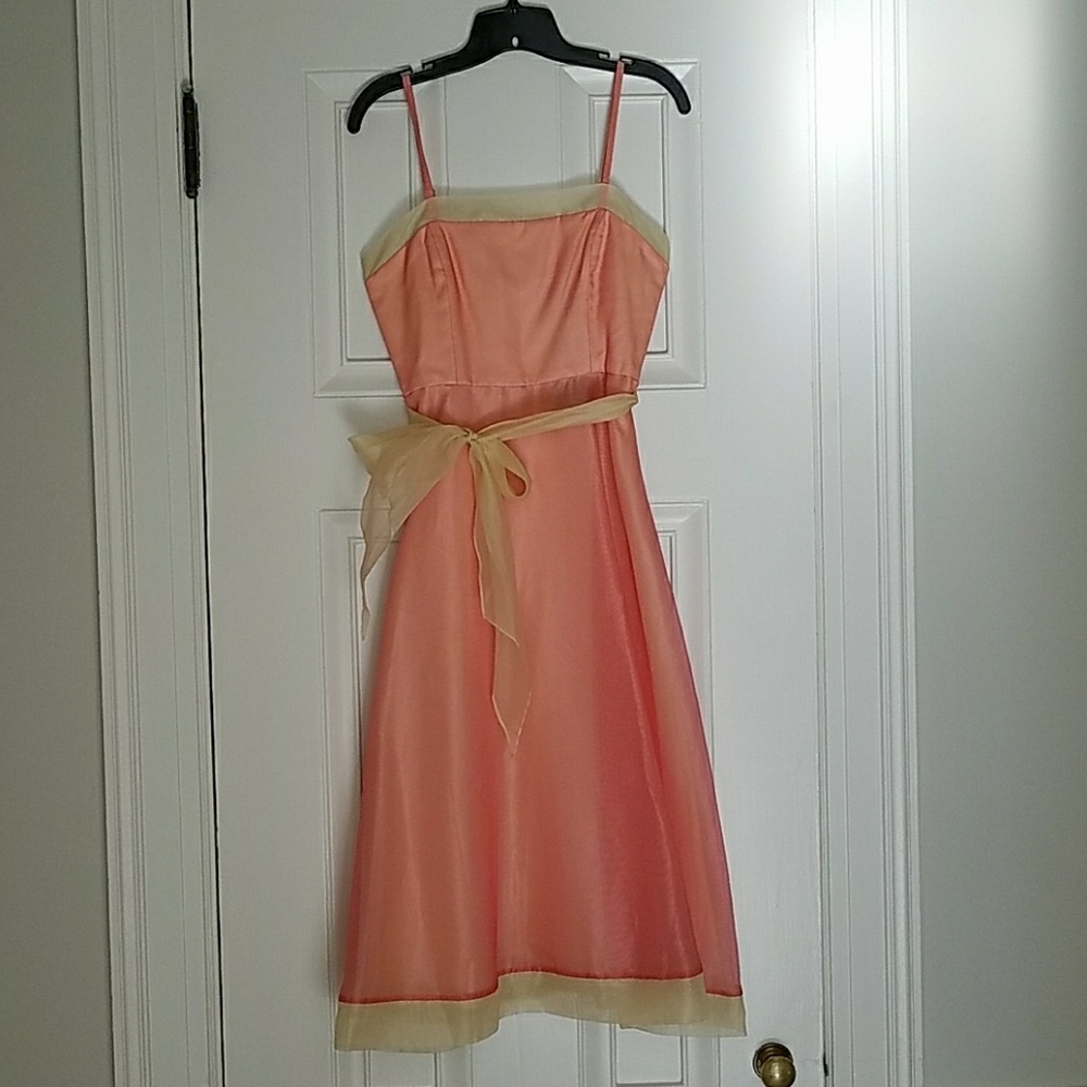 BCBG size 4 peach and yellow party dress
