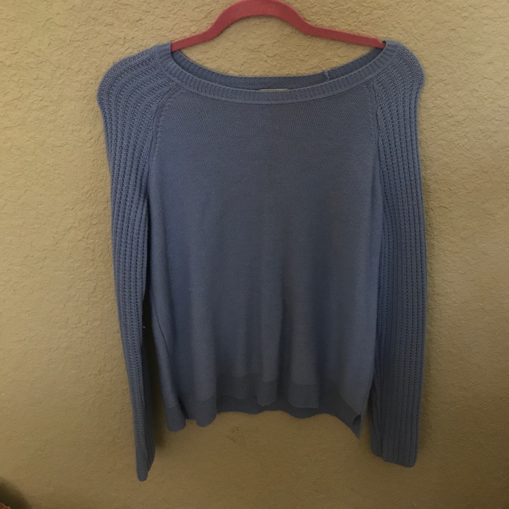 Gap sweater