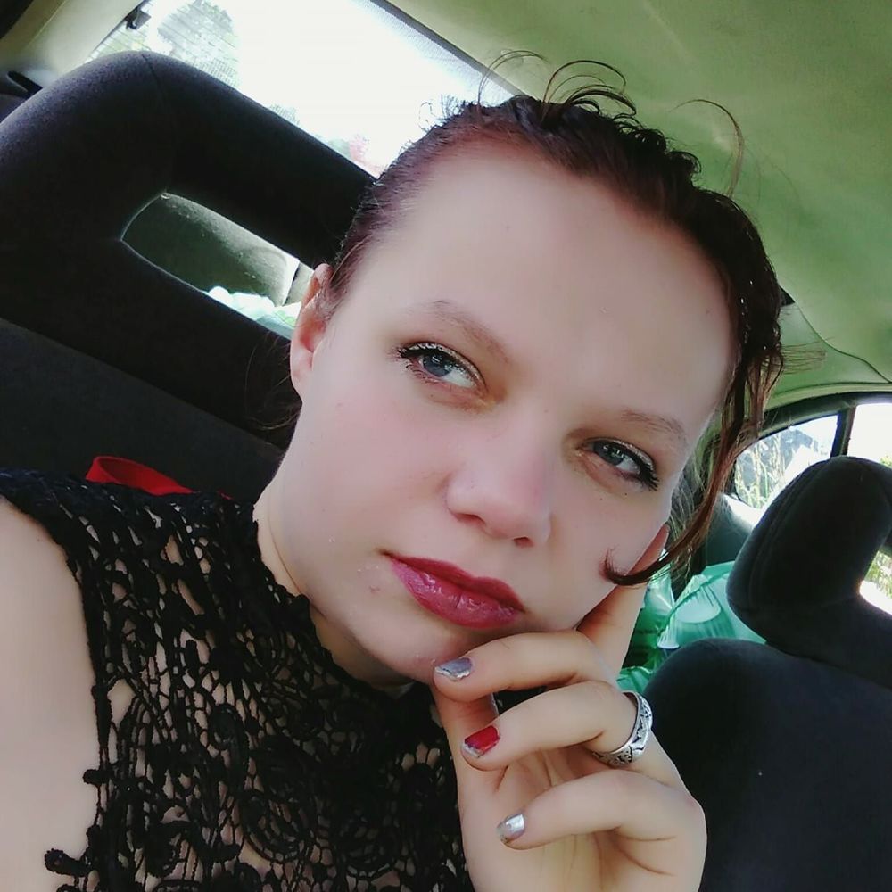 Meet your Posher, Elisha