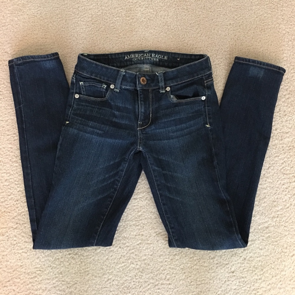 Women's size 2 American Eagle skinny jeans