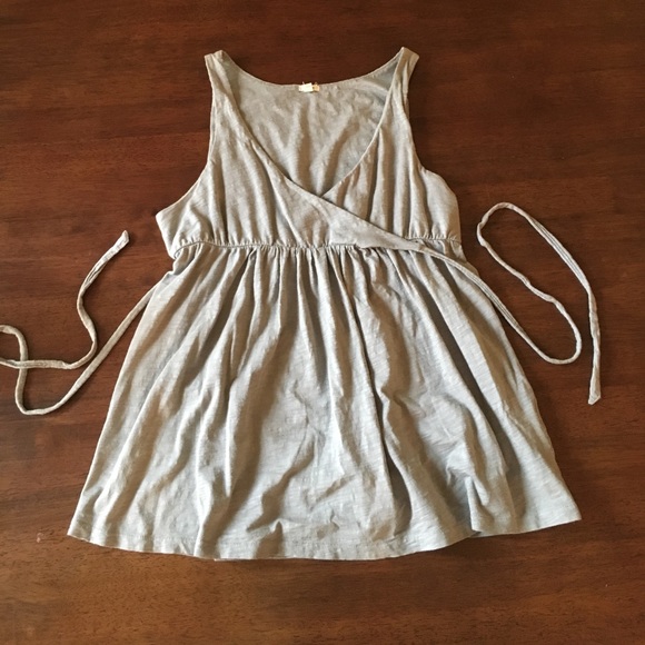 J Crew! Awesome sleeveless top! - Picture 1 of 6