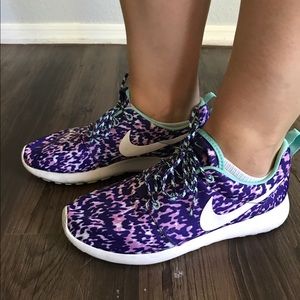 Nike Roshe Woman's