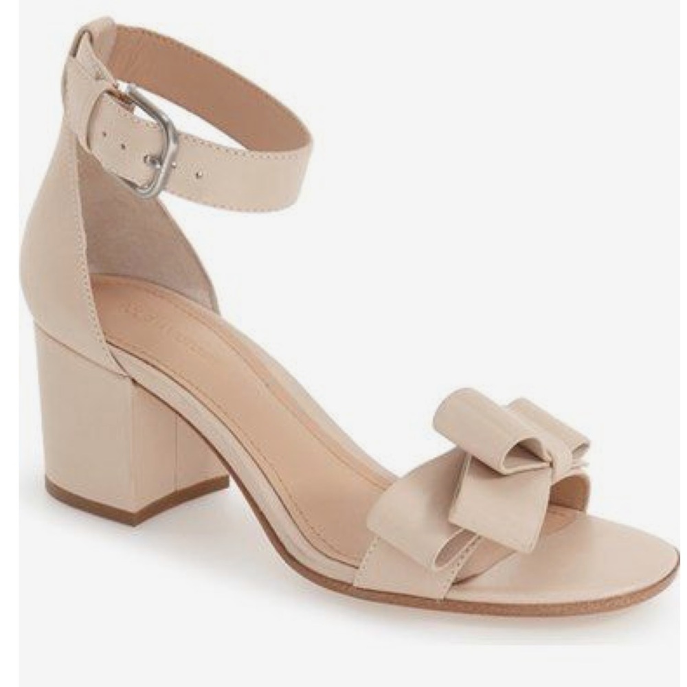 Pour La Victoire Nude Sandal NWOT