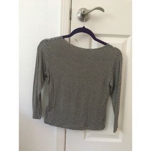Brandy Melville mid sleeve shirt