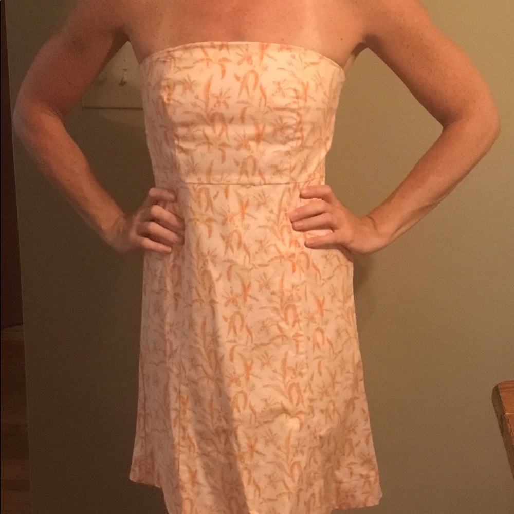 Gap strapless dress in pretty peach pattern.
