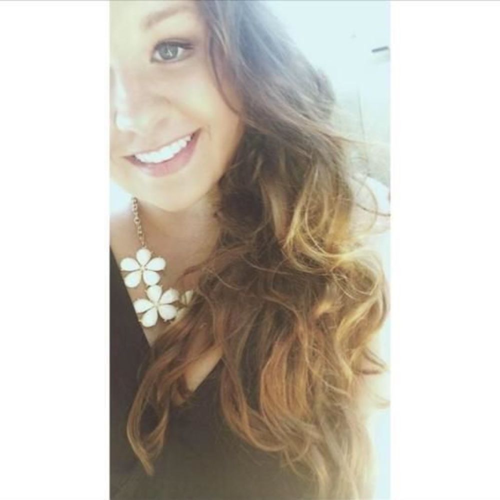 Meet your Posher, Kelly