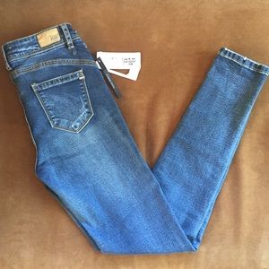 European skinny jeans
