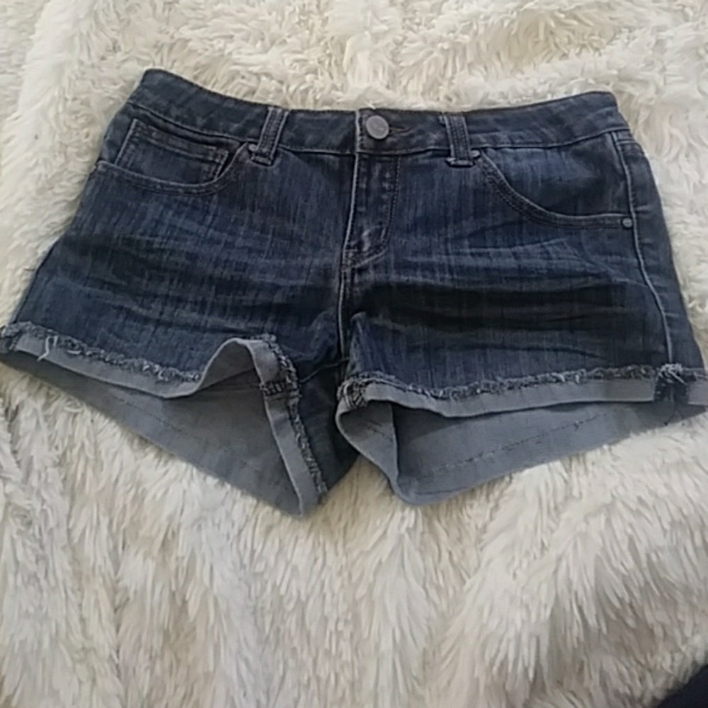 Tilly's destroyed shorts