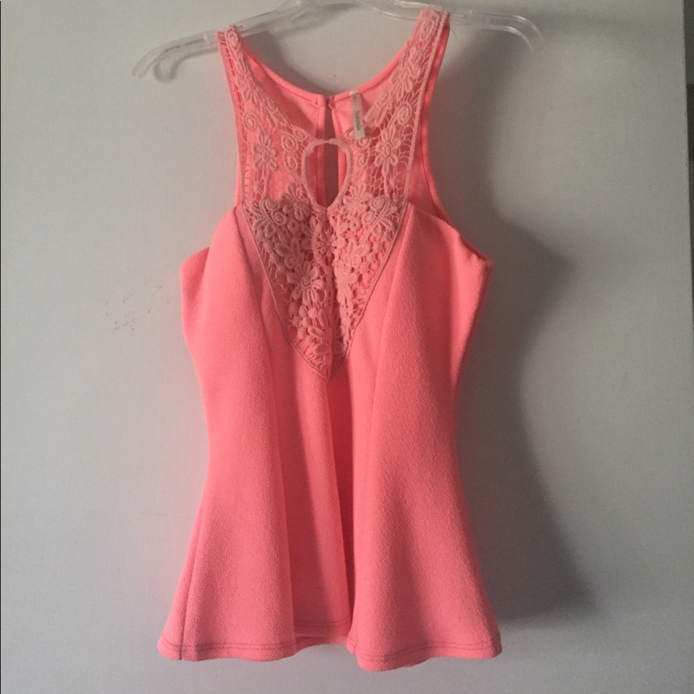 💥Coral and lace Peplum blouse