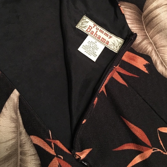 Tommy Bahama - sleeveless top - size 2 - Picture 4 of 6