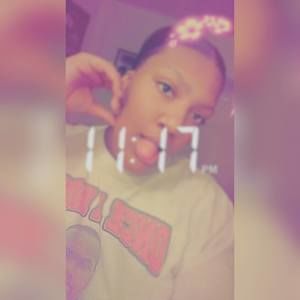 Meet your Posher, Tia