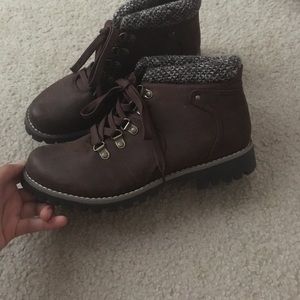 Sonoma Brown Low Cut Boots