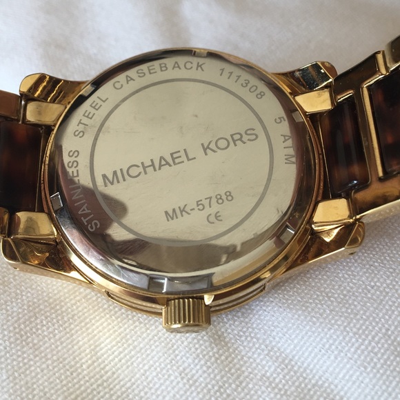 AUTHENTIC MICHAEL KORS WATCH NWOT