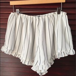 Brandy Melville flowy shorts